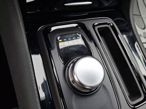 Used 2023 Chrysler 300 S w/ Comfort Group image 15