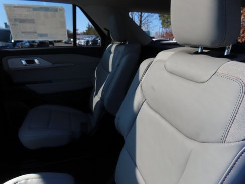 New 2026 Ford Explorer Active image 15