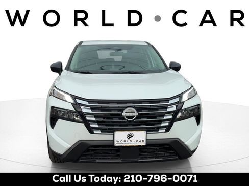 Certified 2025 Nissan Rogue S FWD image 8