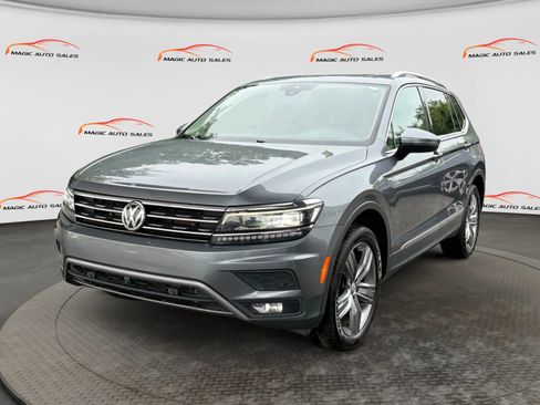 Used 2019 Volkswagen Tiguan SEL Premium w/ 3rd Row Seat Package AWD/4WD image 1
