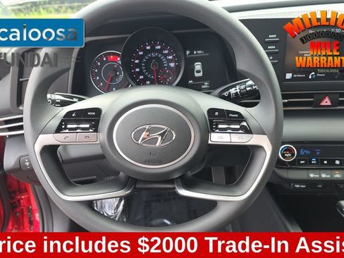 Used 2023 Hyundai Elantra SEL FWD image 16