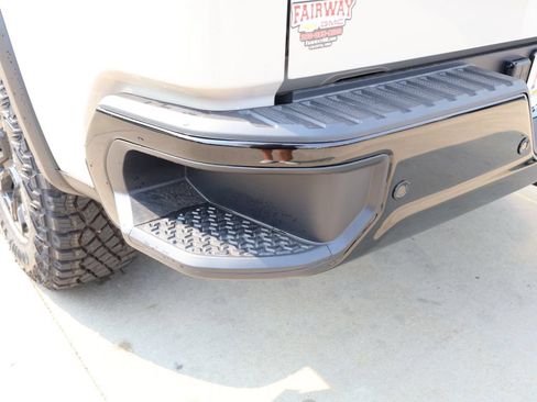New 2026 Chevrolet Silverado 1500 ZR2 w/ LPO, Dark Essentials Package AWD/4WD image 33