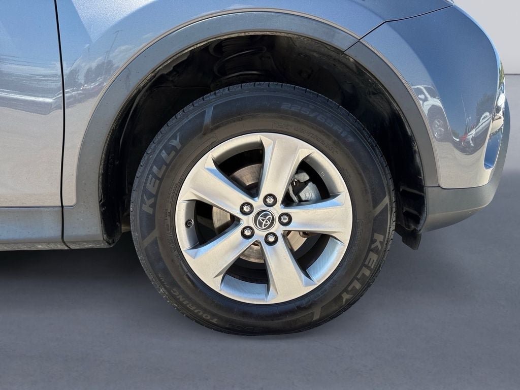 Used 2015 Toyota RAV4 XLE FWD image 9