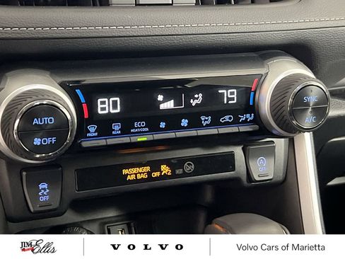 Used 2021 Toyota RAV4 XLE Premium image 16