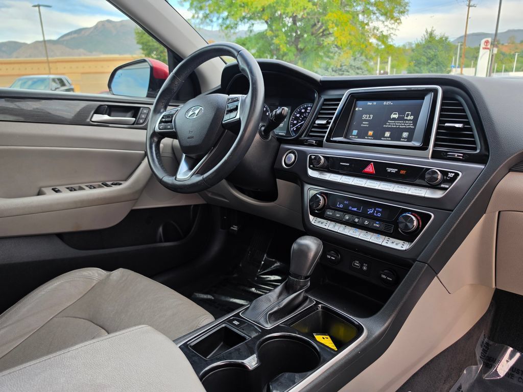 Used 2018 Hyundai Sonata Limited FWD image 16
