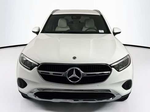 Certified 2025 Mercedes-Benz GLC 350e 4MATIC image 2