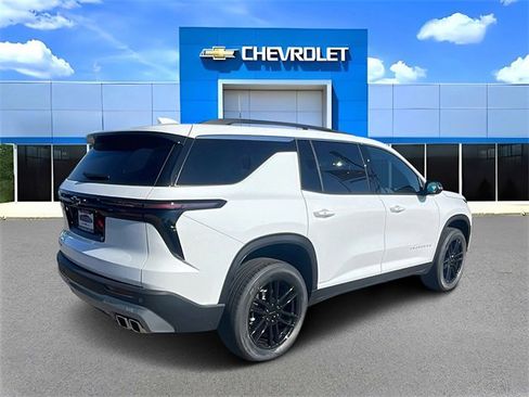 New 2026 Chevrolet Traverse LT w/ LPO, Floor Liner Package image 3