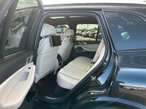 Used 2019 BMW X5 xDrive50i w/ M Sport Package AWD/4WD image 22
