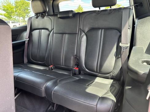 Used 2022 Jeep Wagoneer Series II AWD/4WD image 44
