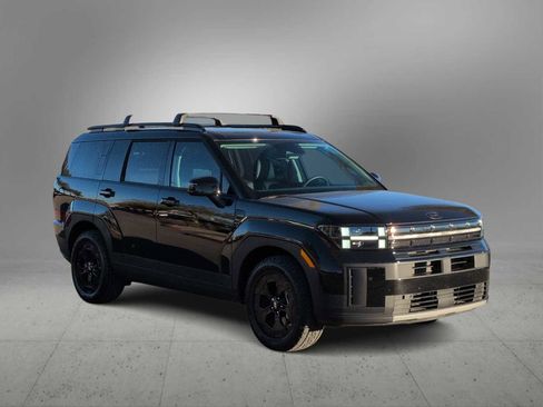 Used 2025 Hyundai Santa Fe XRT image 2