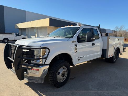 Used 2018 Ford F350 XL w/ Power Equipment Group image 8