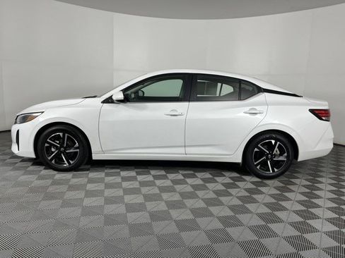 Used 2024 Nissan Sentra SV FWD image 7