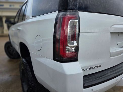 Used 2018 GMC Yukon SLT w/ Open Road Package AWD/4WD image 34