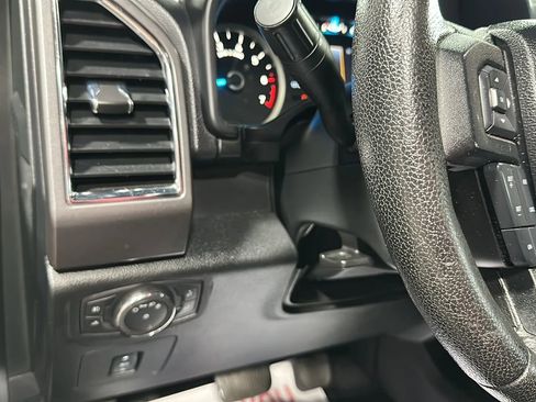 Used 2015 Ford F150 XLT w/ Equipment Group 301A Mid AWD/4WD image 26