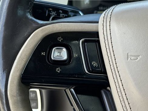 Used 2020 Lincoln Aviator Reserve w/ Equipment Group 202A AWD/4WD image 38