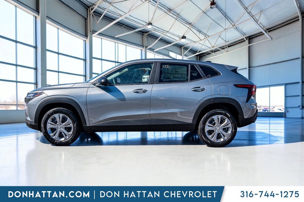 New 2026 Chevrolet Trax LS FWD image 2