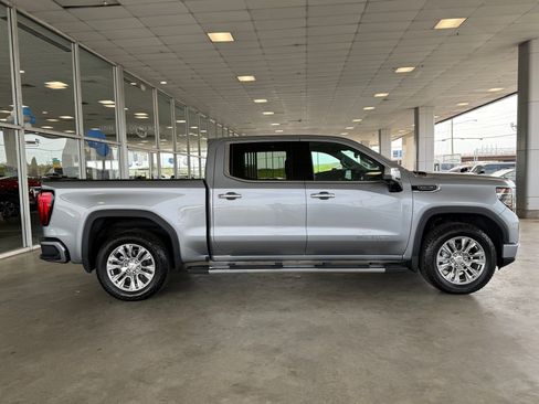 Used 2025 GMC Sierra 1500 Denali w/ Technology Package image 8