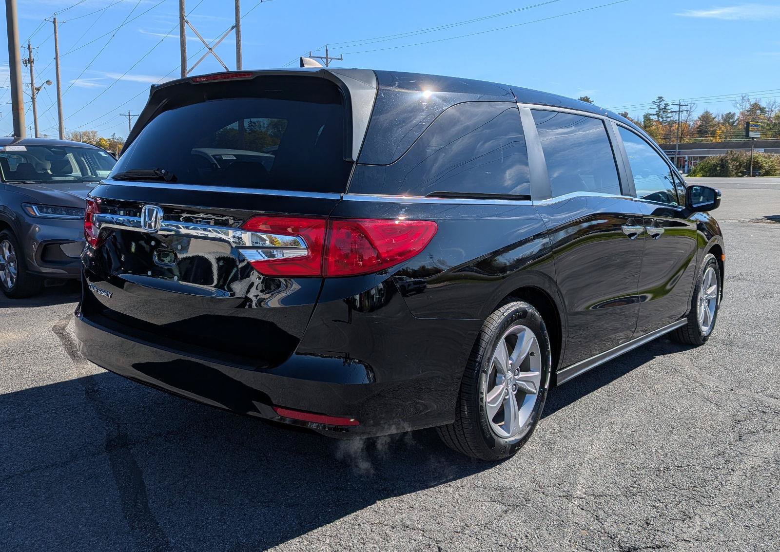 Used 2018 Honda Odyssey EX-L image 7