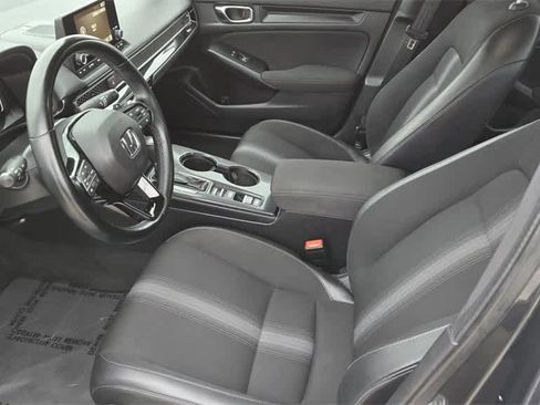 Used 2022 Honda Civic Sport image 14