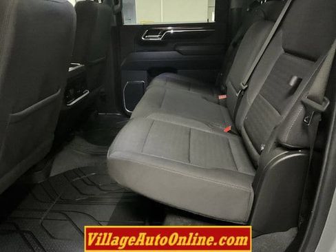 Used 2024 Chevrolet Silverado 2500 LT AWD/4WD image 23