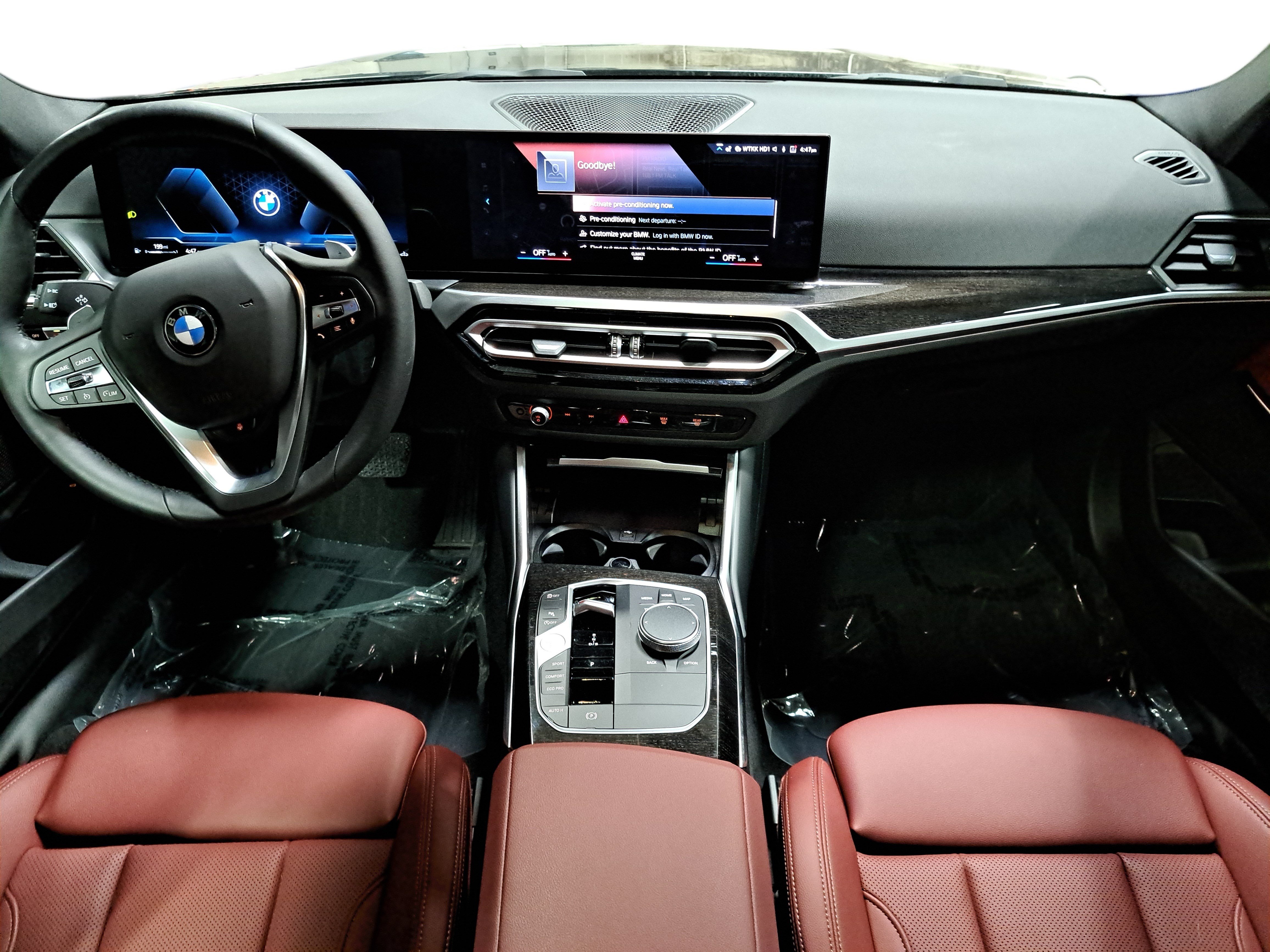 Certified 2024 BMW 330i xDrive Sedan w/ Convenience Package AWD/4WD image 10