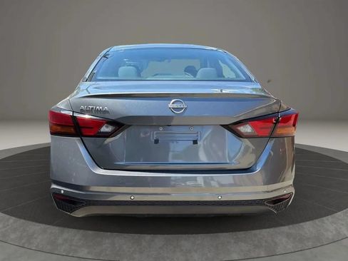 Used 2023 Nissan Altima 2.5 S FWD image 6