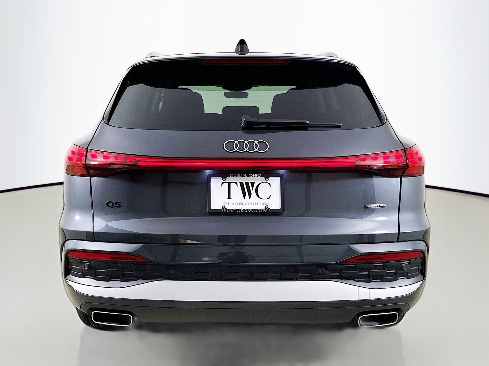 Used 2025 Audi Q5 Premium w/ Premium Plus AWD/4WD image 6