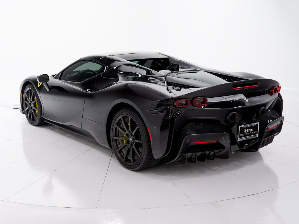 Used 2022 Ferrari SF90 Spider AWD/4WD image 11