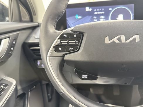 Certified 2024 Kia EV6 Wind w/ Wind Technology Package AWD/4WD image 17