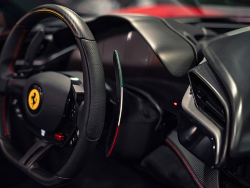 Used 2024 Ferrari SF90 Spider AWD/4WD image 20
