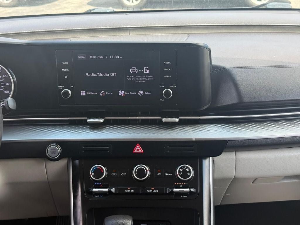 Used 2022 Kia Carnival LX FWD image 14