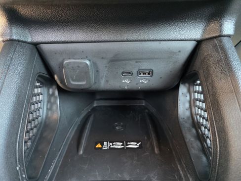 Used 2024 Chevrolet TrailBlazer LT w/ Convenience Package image 30