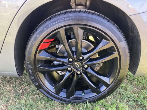 Used 2025 Chevrolet Malibu LT w/ Redline Edition image 10