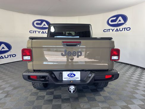 Used 2020 Jeep Gladiator Sport AWD/4WD image 4