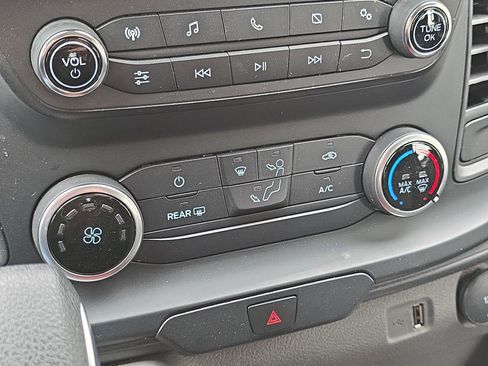 Used 2024 Ford Transit 250 Low Roof w/ Exterior Upgrade Package image 17