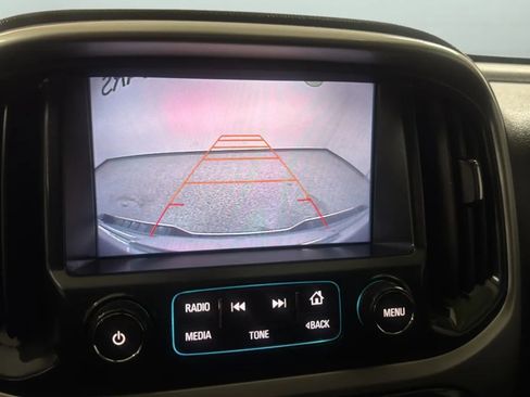 Used 2016 Chevrolet Colorado LT w/ LT Convenience Package RWD image 14