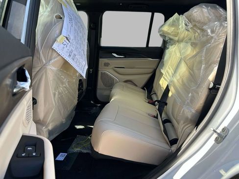 New 2026 Jeep Grand Cherokee Limited image 5