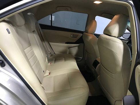 Used 2016 Toyota Camry LE image 17
