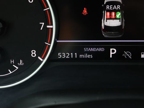 Used 2024 Nissan Rogue SV FWD image 4