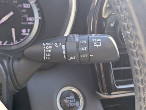 Used 2021 Toyota Highlander XLE image 33