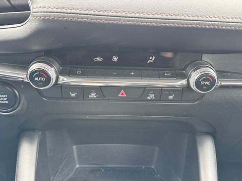 Used 2022 MAZDA MAZDA3 s FWD image 26