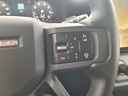 New 2026 Land Rover Defender 130 X-Dynamic SE AWD/4WD image 24