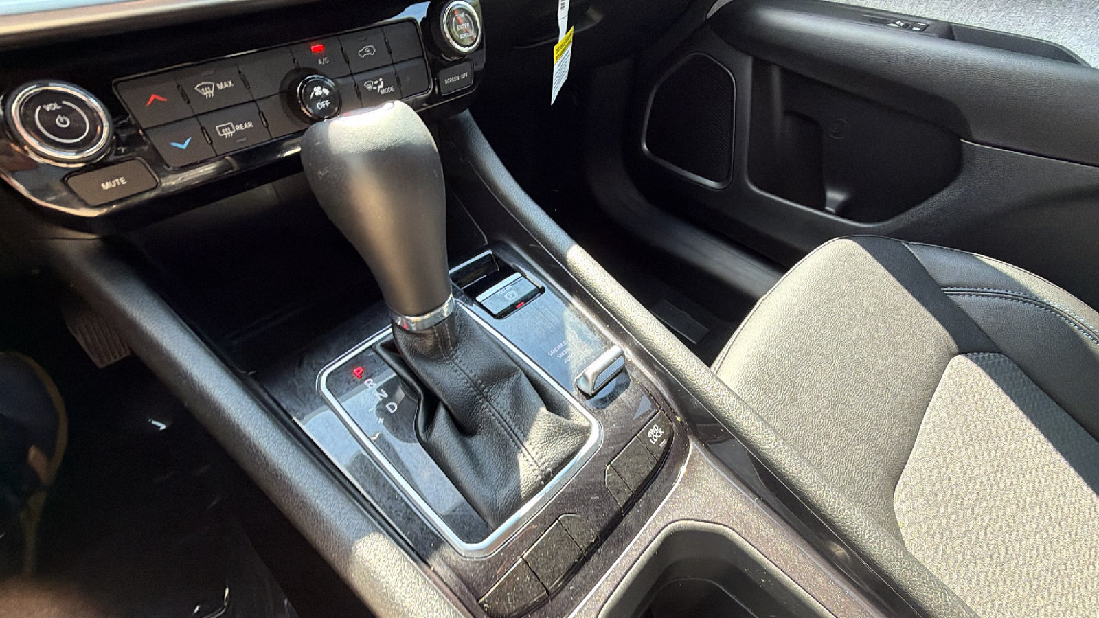 Used 2026 Jeep Compass Latitude AWD/4WD image 29