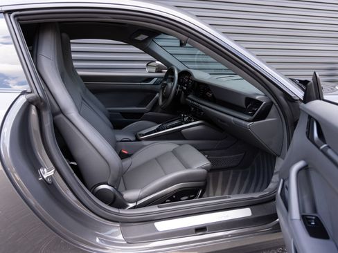 Certified 2024 Porsche 911 Carrera w/ Premium Package RWD image 28