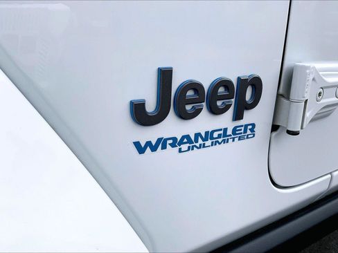 Certified 2022 Jeep Wrangler Unlimited Rubicon 4xe w/ Cold Weather Group image 8