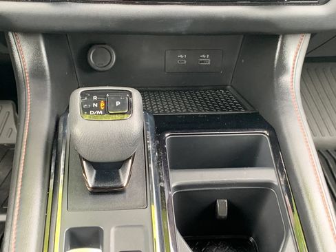 Used 2025 Nissan Pathfinder Rock Creek AWD/4WD image 17