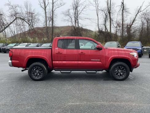 Used 2020 Toyota Tacoma SR5 image 29
