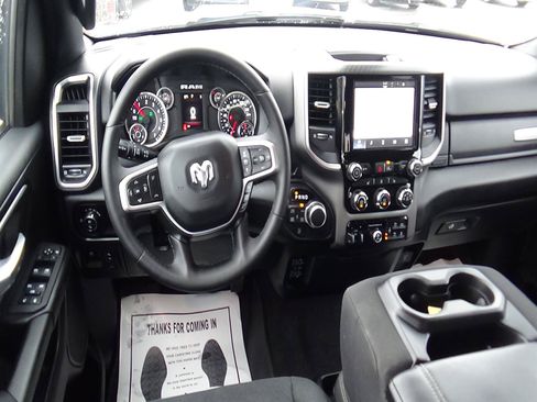 Certified 2025 RAM 1500 Big Horn AWD/4WD image 12