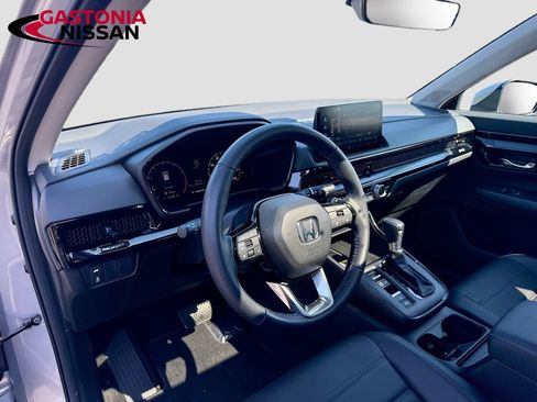 Used 2025 Honda CR-V EX-L image 11