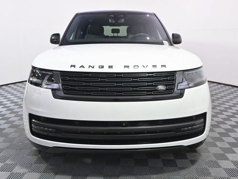 Used 2025 Land Rover Range Rover SE AWD/4WD image 10